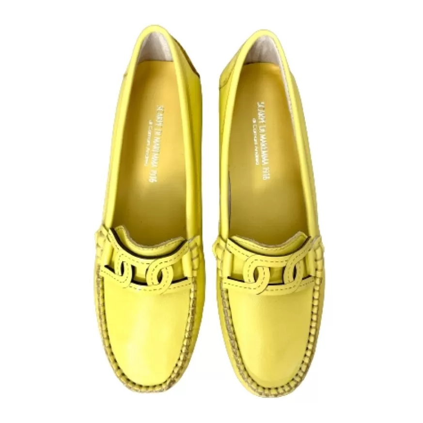 Donna CAMARRI CALZATURE Scarpe Donna | Mocassino Artigianale In Pelle E Vernice Giallo
