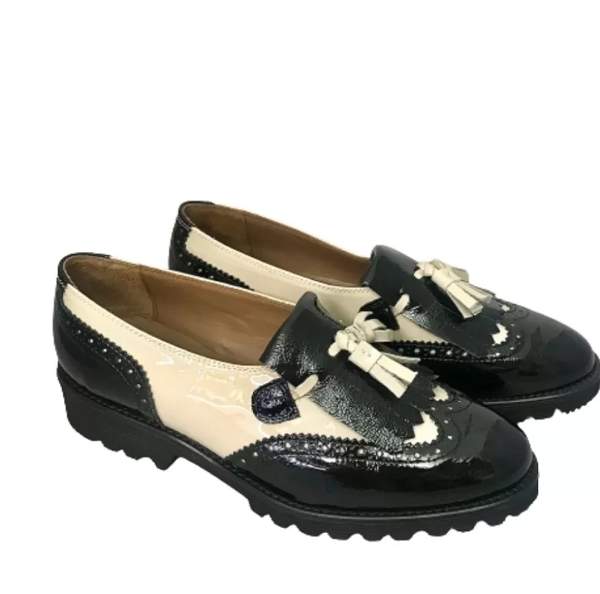 Donna CAMARRI CALZATURE Scarpe Donna | Mocassino In Vernice Nera E Latte