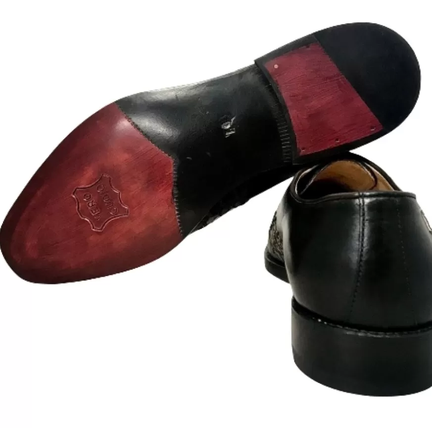 scarpe_uomo_camarri_calzature___stringata_fatta_a_mano_con_toppe_in_pitone_cucite__linea_luxury_3.webp Uomo CAMARRI CALZATURE Scarpe Uomo | Stringata Fatta A Mano Con Toppe In Pitone Cucite – Linea Luxury
